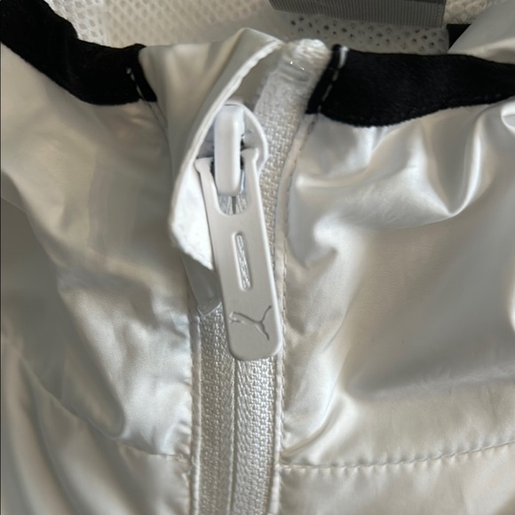 Puma White Utility Jacket Lightweight Sporty Design - Picture 4 of 8